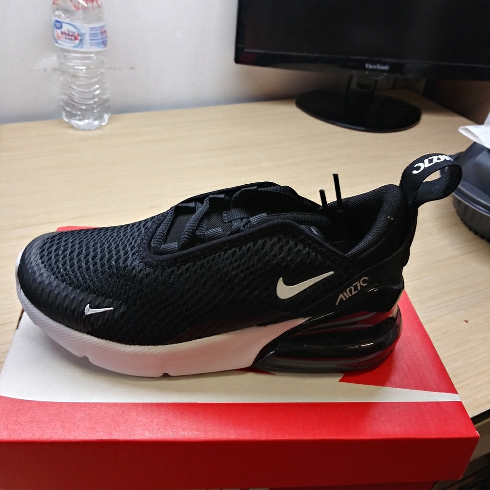 Sneaker